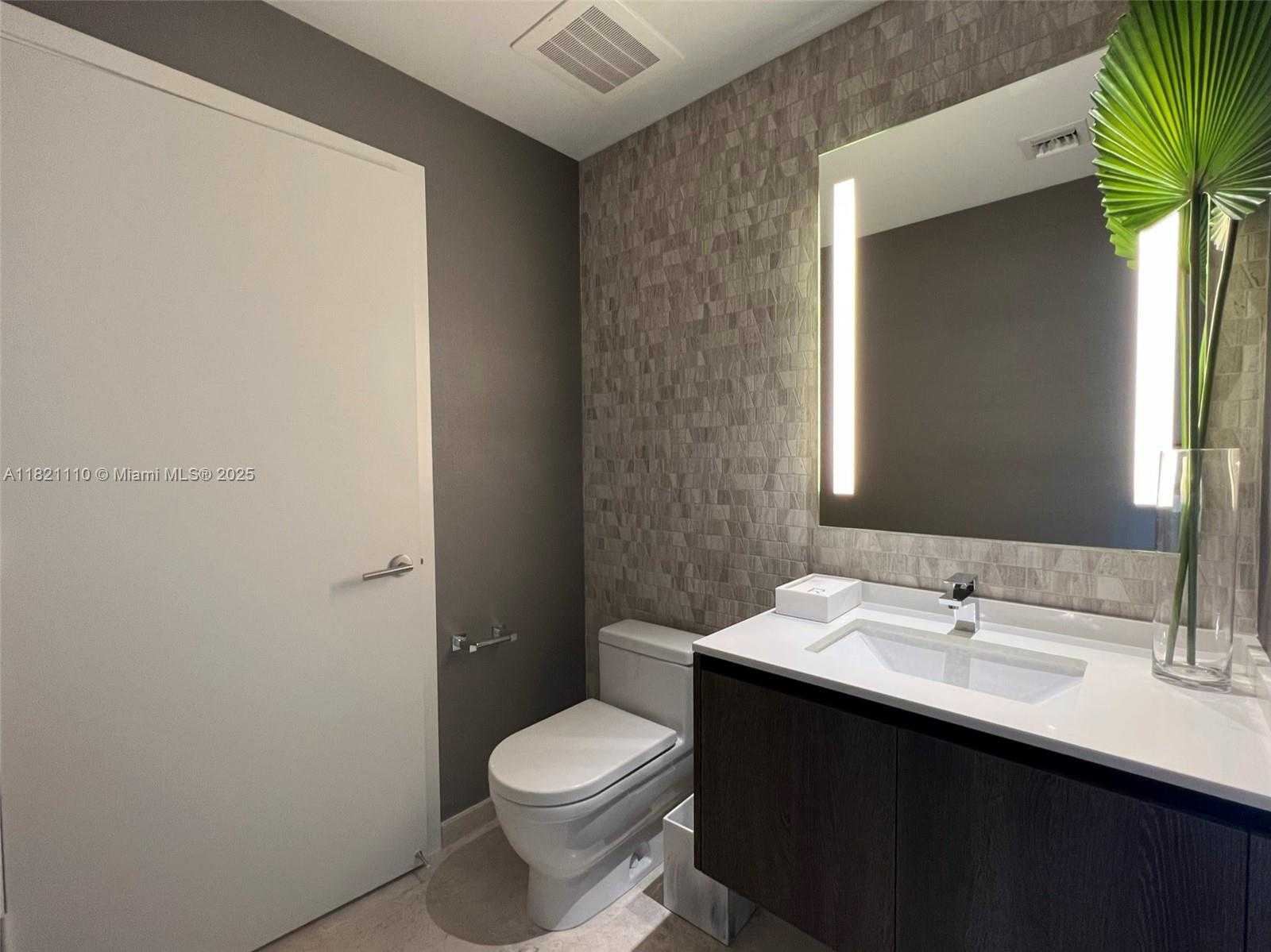 Small Image of 88 SOUTH WEST 7TH ST #2404, Miami Number 15