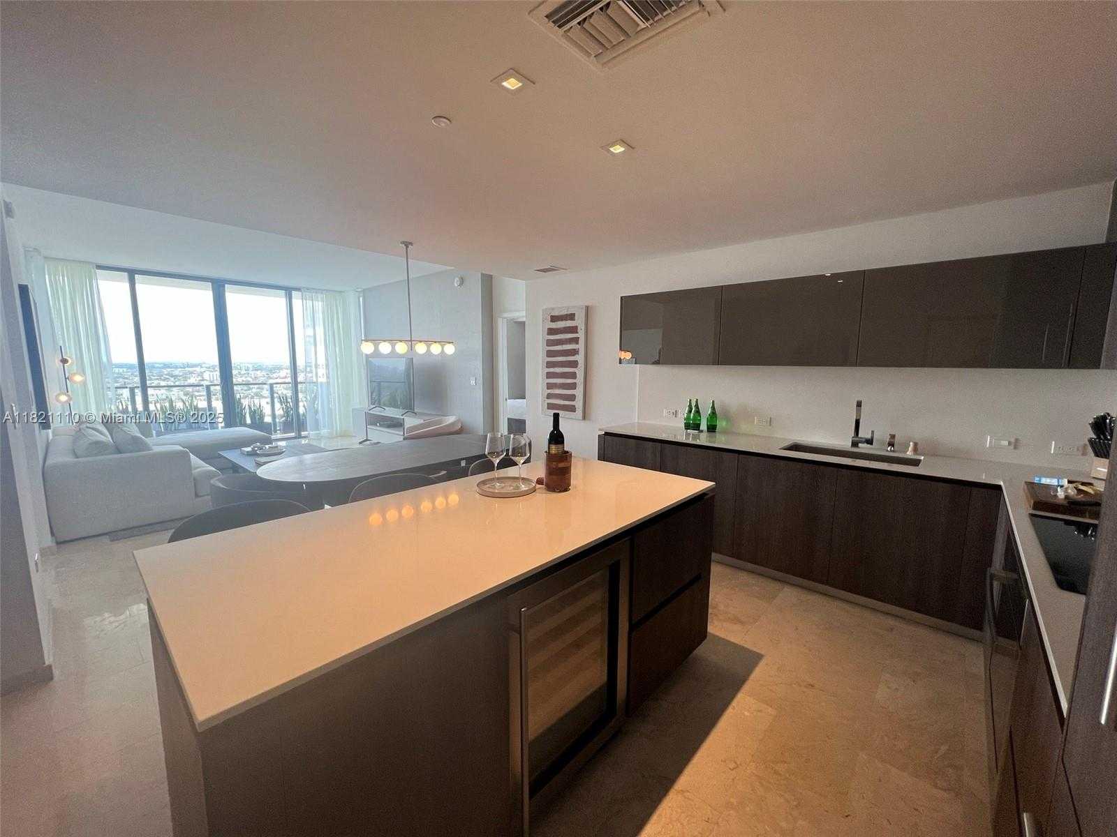 Small Image of 88 SOUTH WEST 7TH ST #2404, Miami Number 7