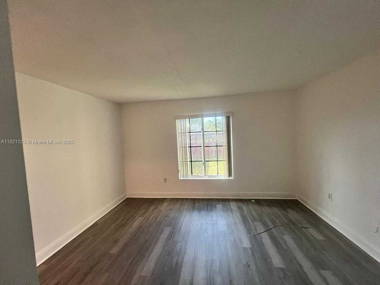 Small Image of 4900 NORTH WEST 79TH AVE #106, Doral Number 2