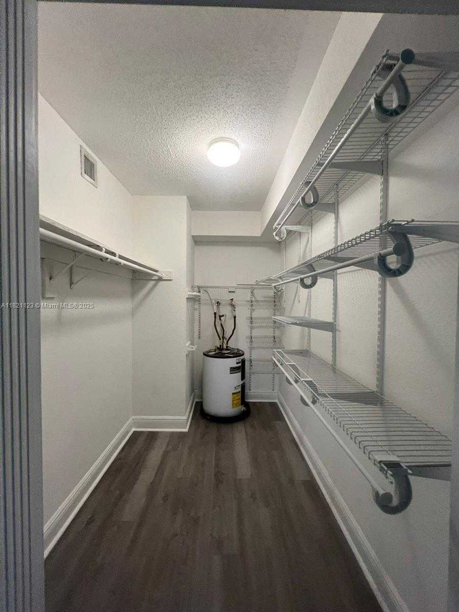 Small Image of 4900 NORTH WEST 79TH AVE #106, Doral Number 3