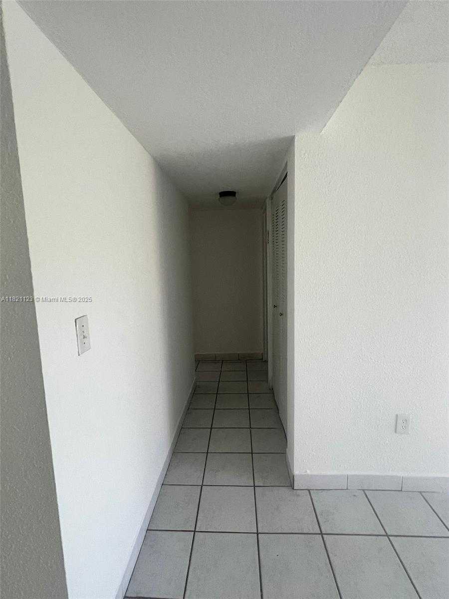Small Image of 4900 NORTH WEST 79TH AVE #106, Doral Number 5