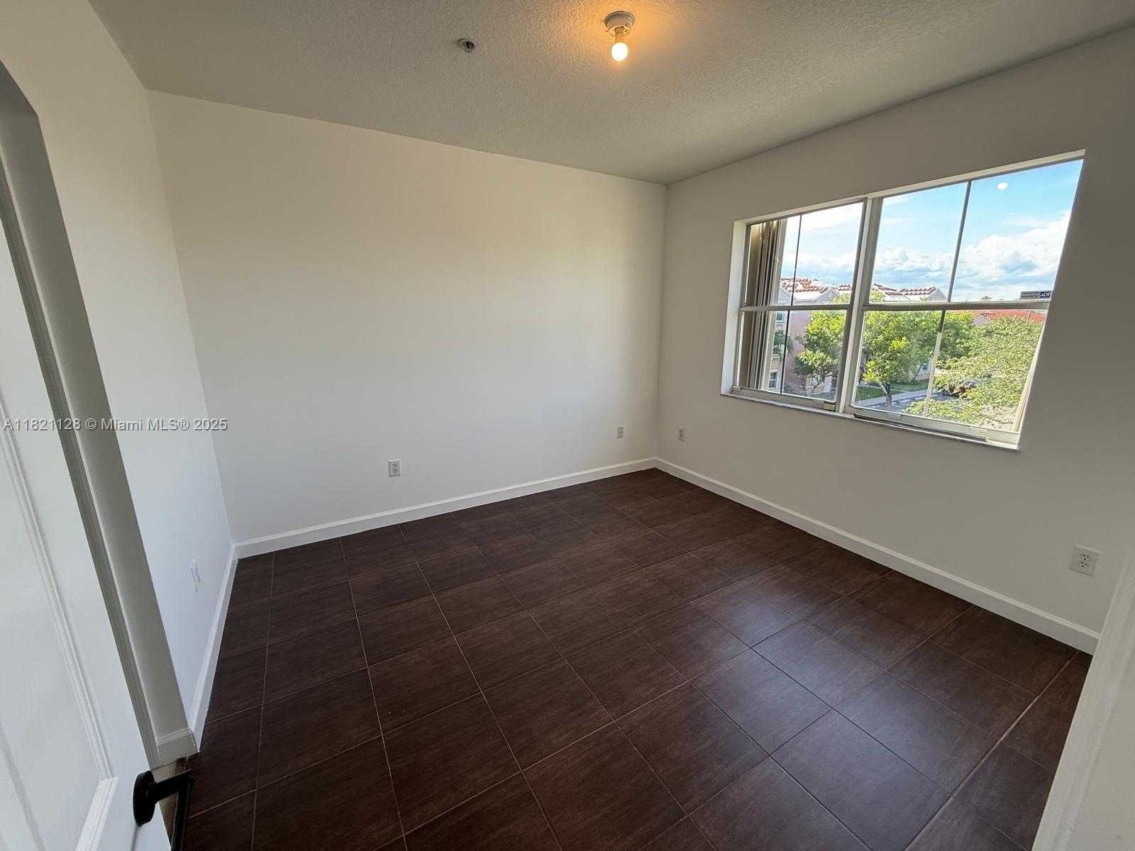 Small Image of 6520 NORTH WEST 114TH AVE #1636, Doral Number 21