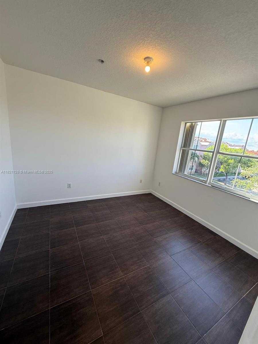 Small Image of 6520 NORTH WEST 114TH AVE #1636, Doral Number 22