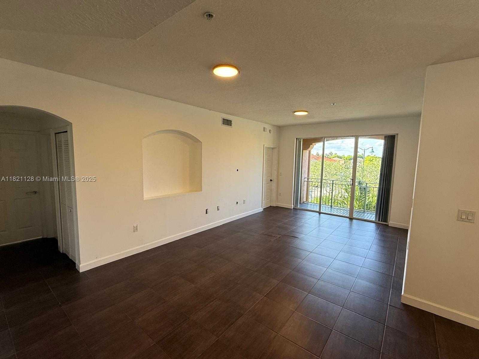 Small Image of 6520 NORTH WEST 114TH AVE #1636, Doral Number 6