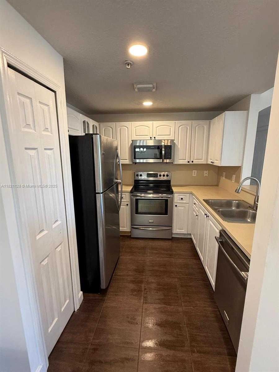 Small Image of 6520 NORTH WEST 114TH AVE #1636, Doral Number 8