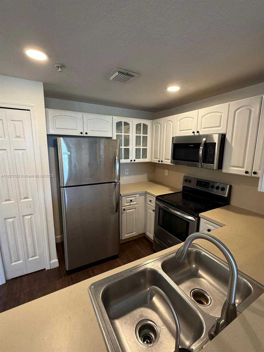 Small Image of 6520 NORTH WEST 114TH AVE #1636, Doral Number 9