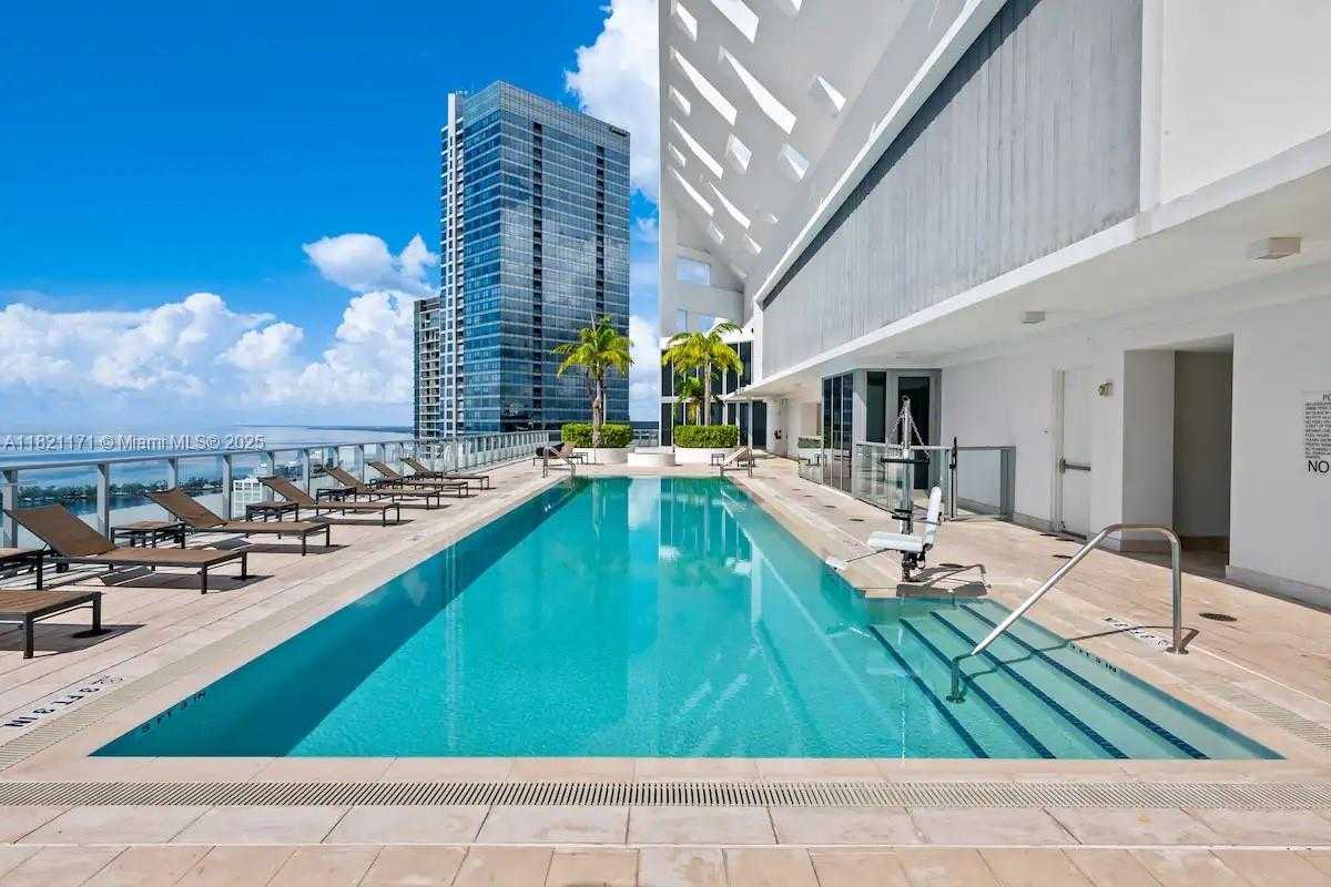 Small Image of 1300 BRICKELL BAY DR #2310, Miami Number 31