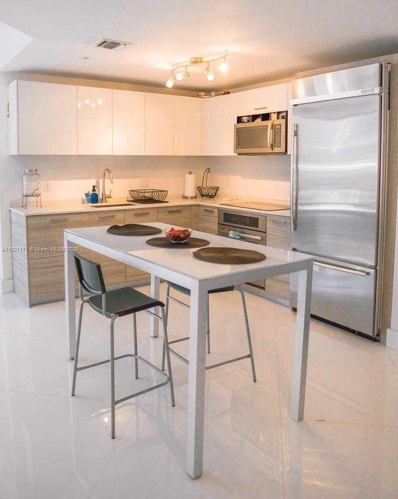 Small Image of 1300 BRICKELL BAY DR #2310, Miami Number 50
