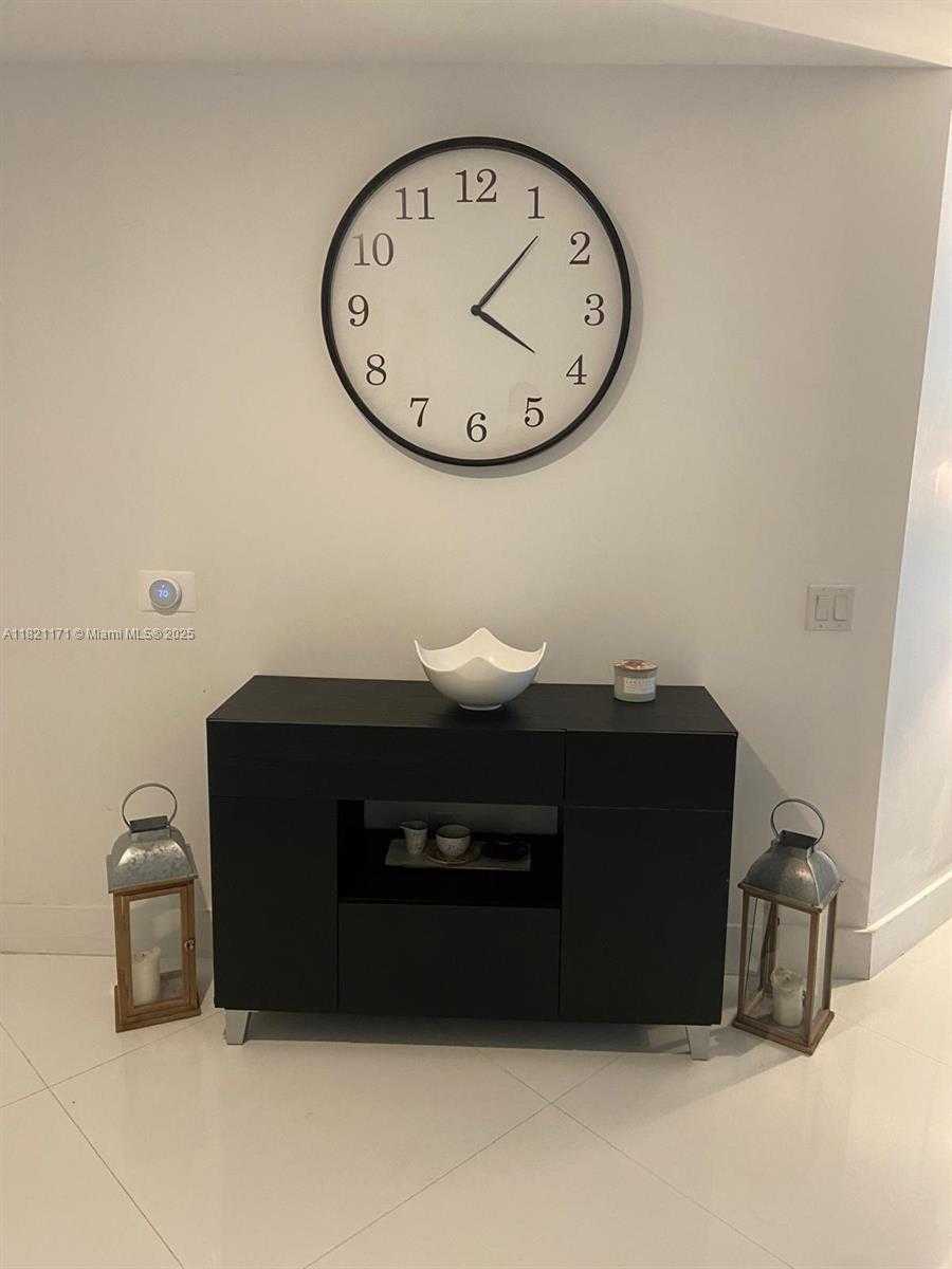 Small Image of 1300 BRICKELL BAY DR #2310, Miami Number 51