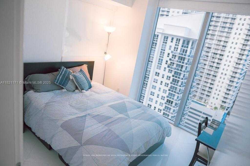 Small Image of 1300 BRICKELL BAY DR #2310, Miami Number 52