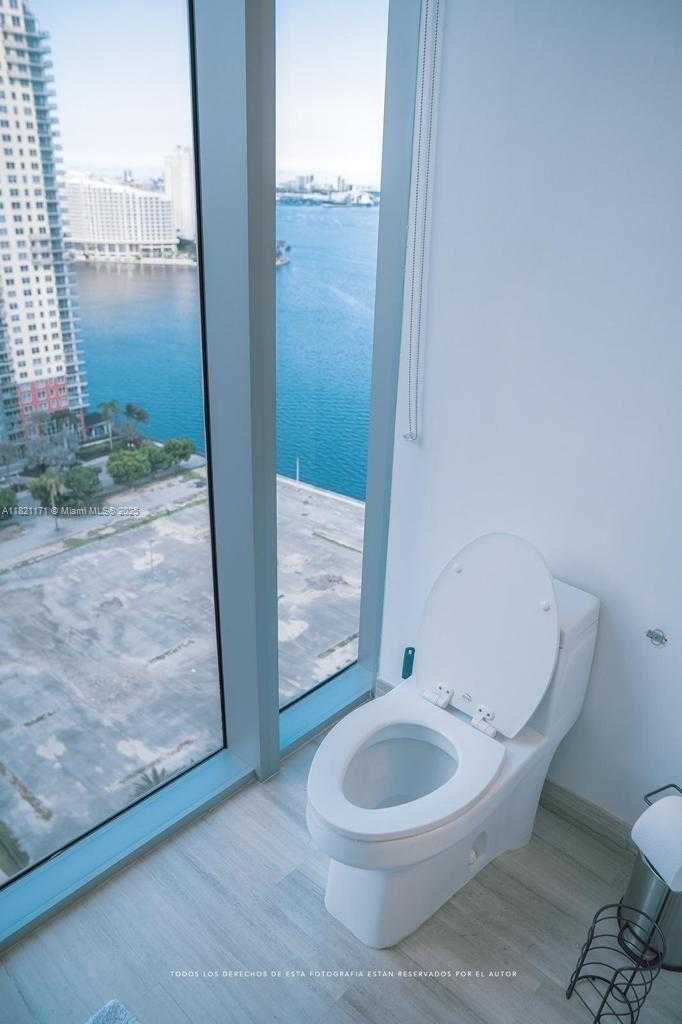 Small Image of 1300 BRICKELL BAY DR #2310, Miami Number 56