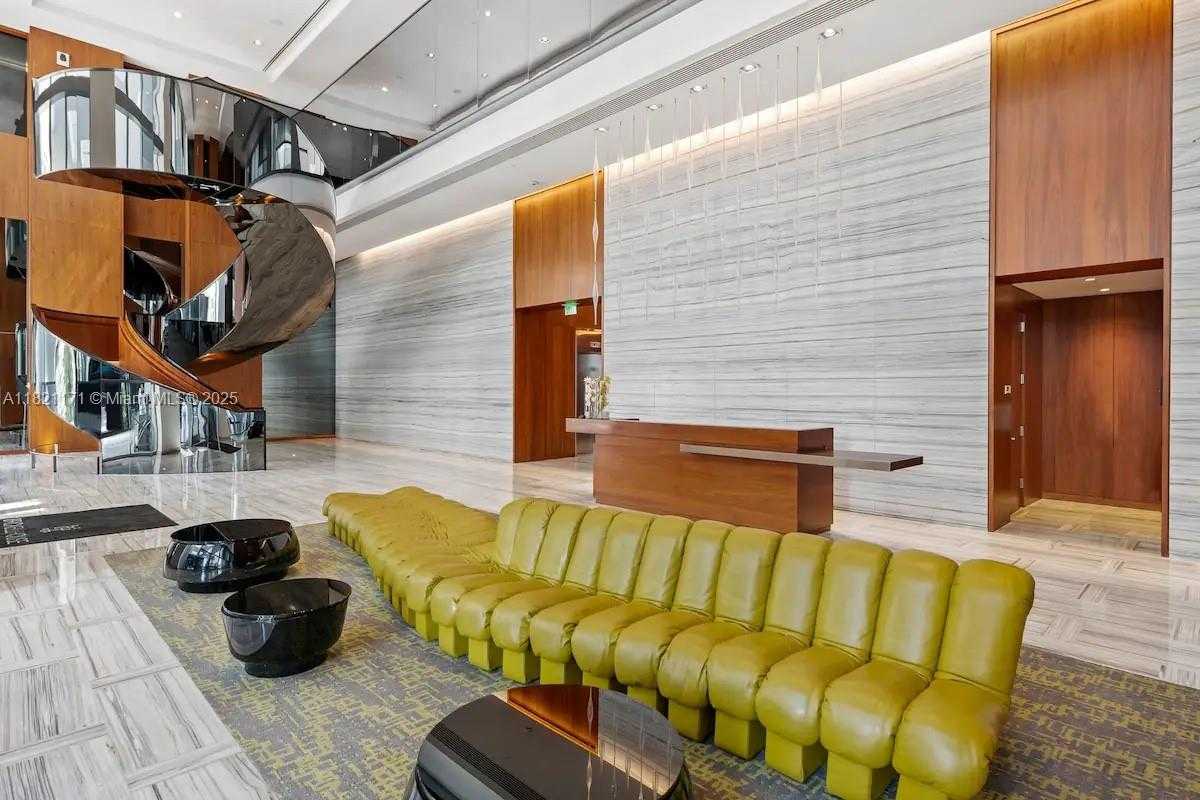 Small Image of 1300 BRICKELL BAY DR #2310, Miami Number 6
