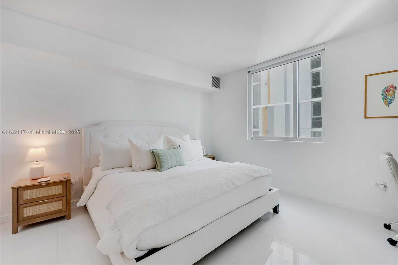 Small Image of 55 SOUTH EAST 6TH ST #1901, Miami Number 10