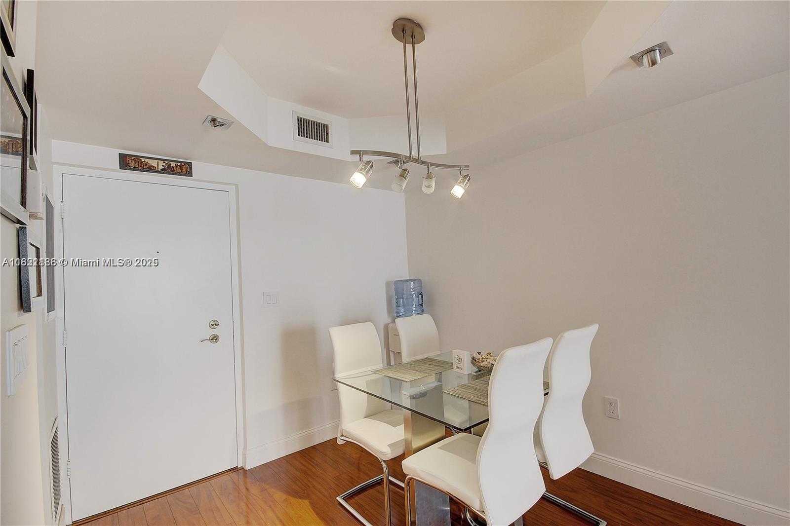 Small Image of 800 WEST AVE #409, Miami Beach Number 5