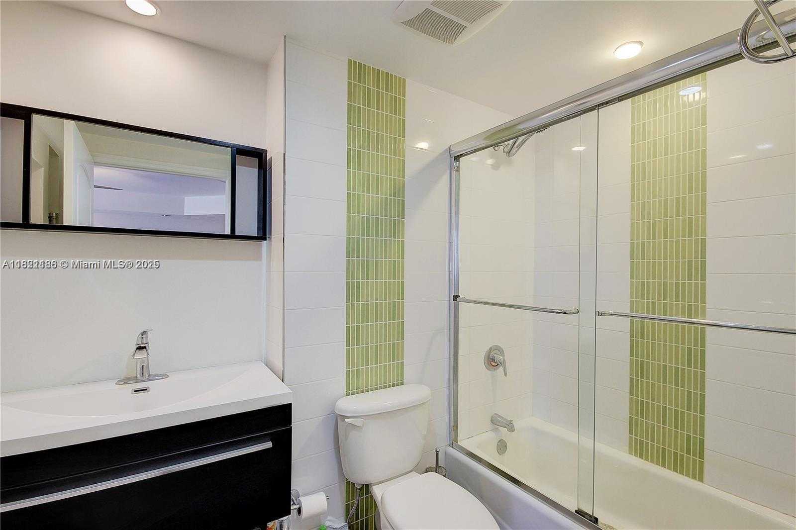 Small Image of 800 WEST AVE #409, Miami Beach Number 9