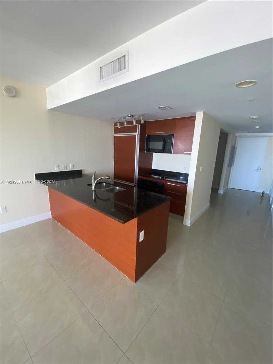 Small Image of 1800 SOUTH OCEAN DR #2009, Hallandale Beach Number 5