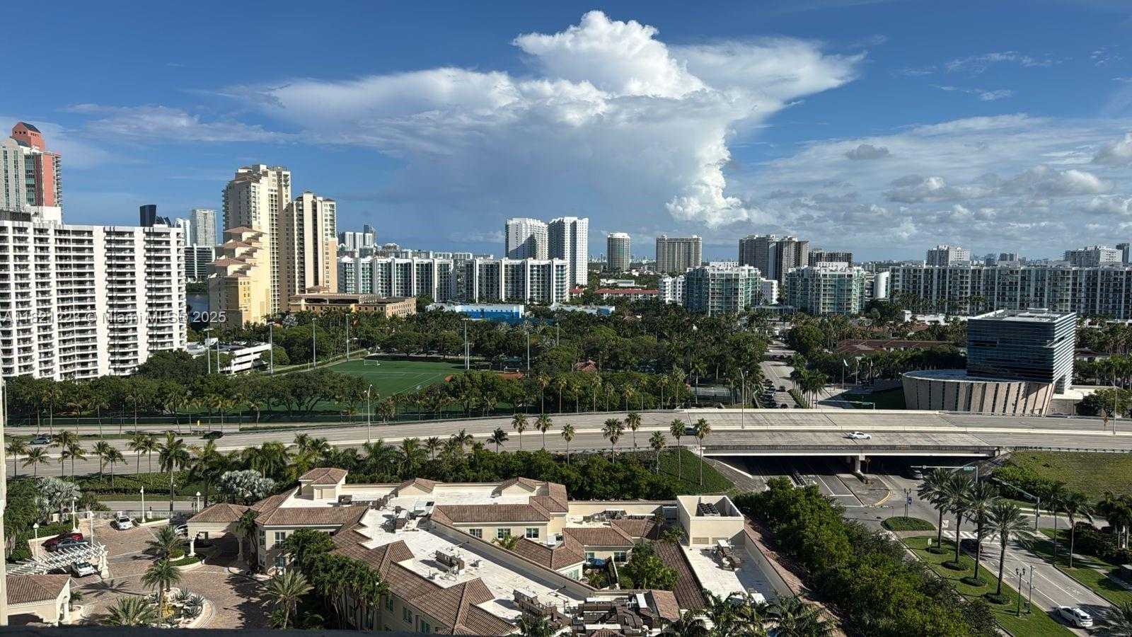 Small Image of 19501 WEST COUNTRY CLUB DR #1706, Aventura Number 2