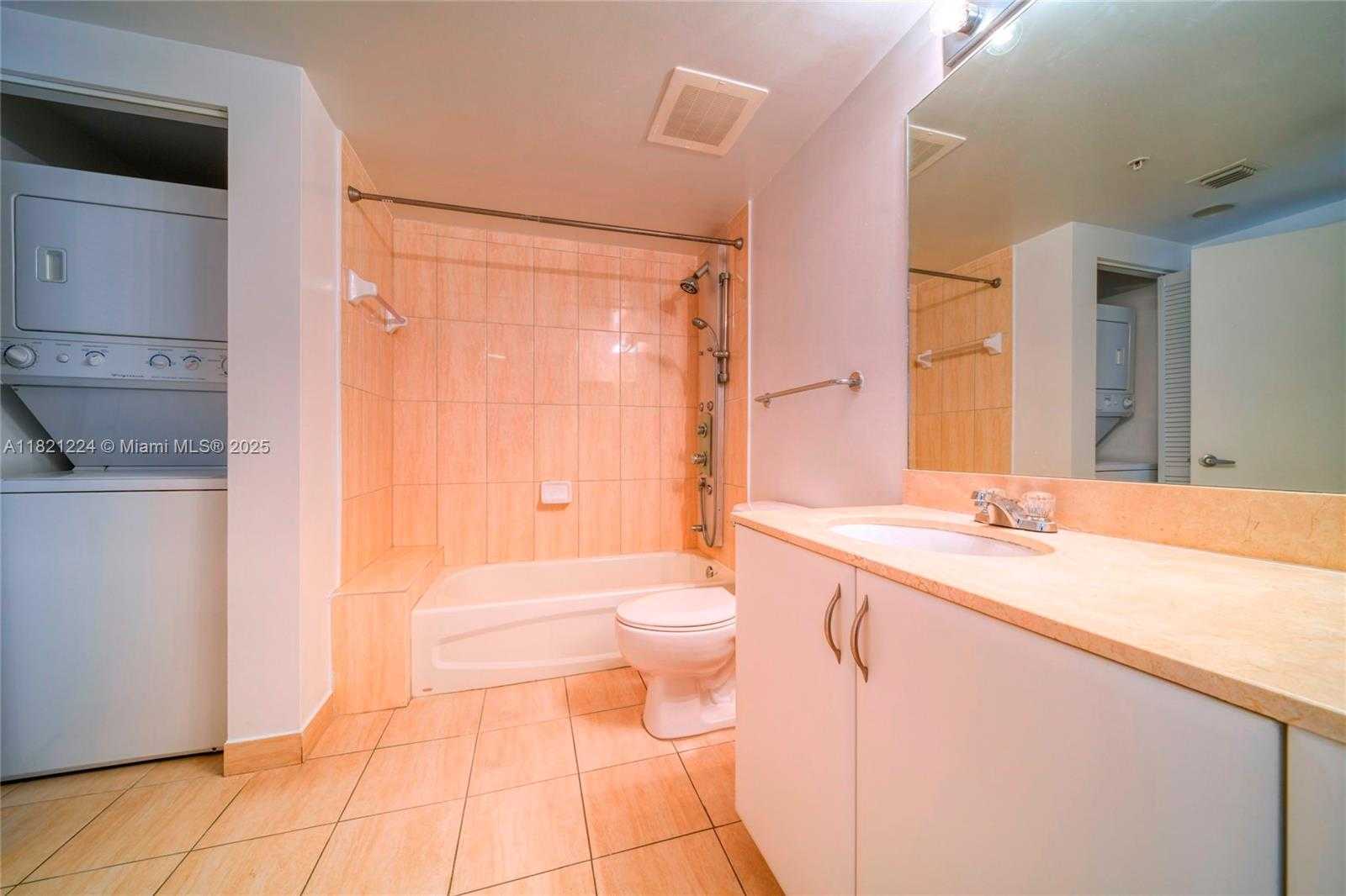 Small Image of 1750 NORTH BAYSHORE DR #3205, Miami Number 11