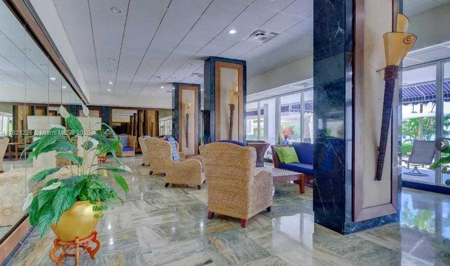 Small Image of 500 BAYVIEW DR #1123, Sunny Isles Beach Number 4