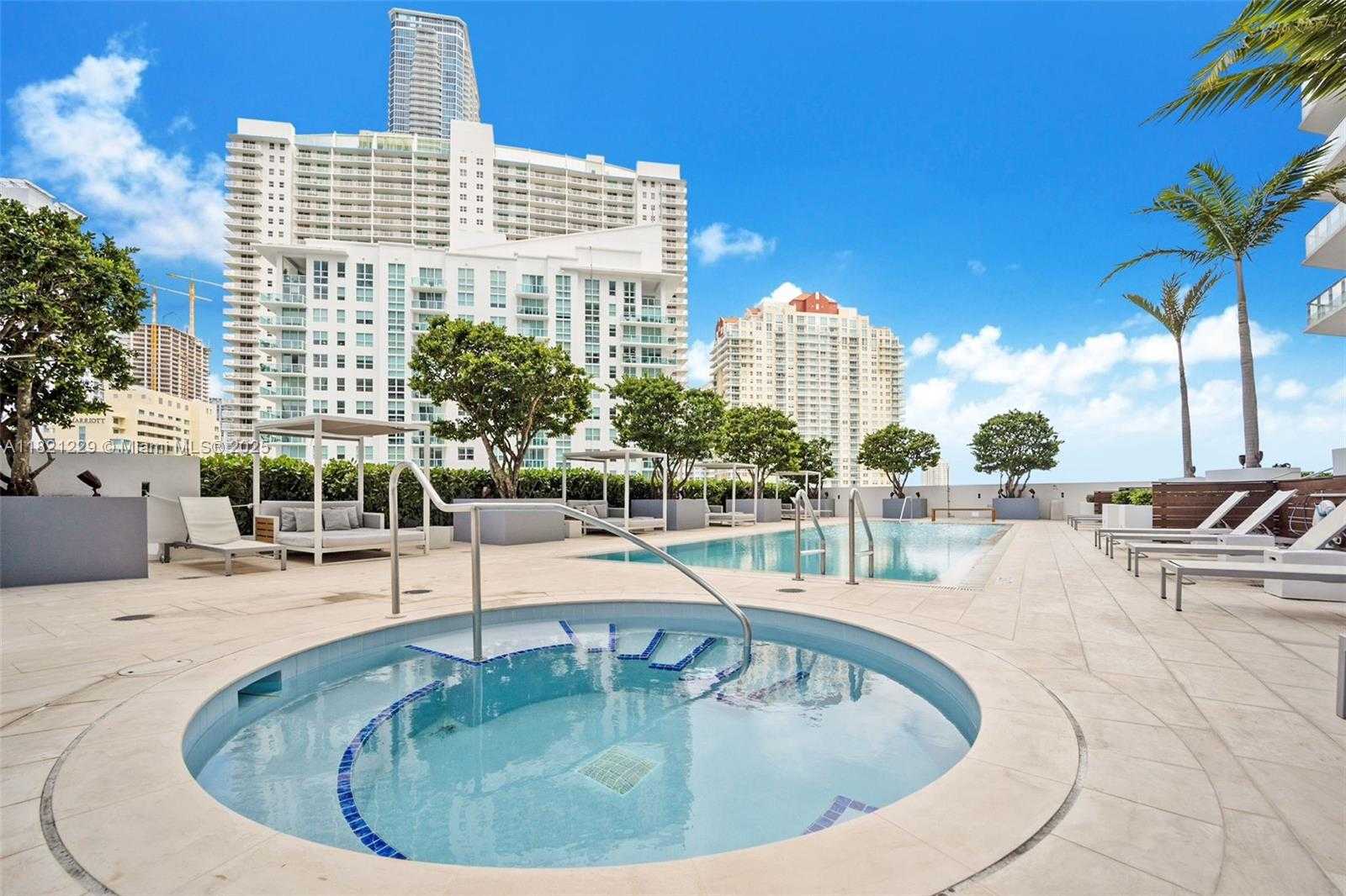 Small Image of 1300 BRICKELL BAY DR #3004, Miami Number 16