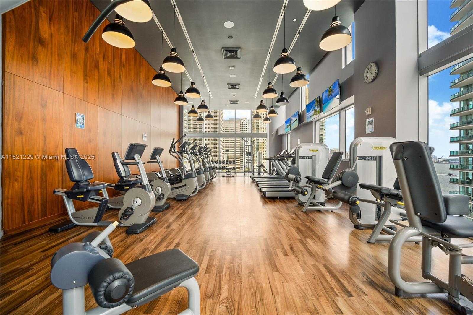 Small Image of 1300 BRICKELL BAY DR #3004, Miami Number 26