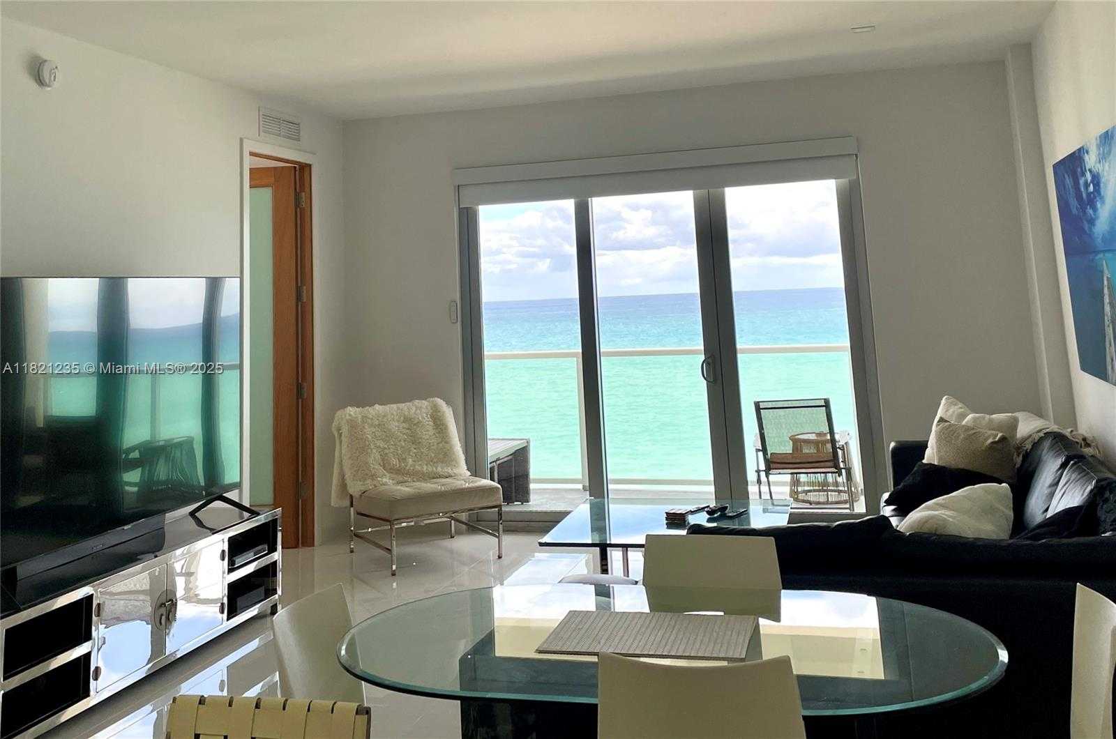 Small Image of 5701 COLLINS AVE #PH08, Miami Beach Number 13