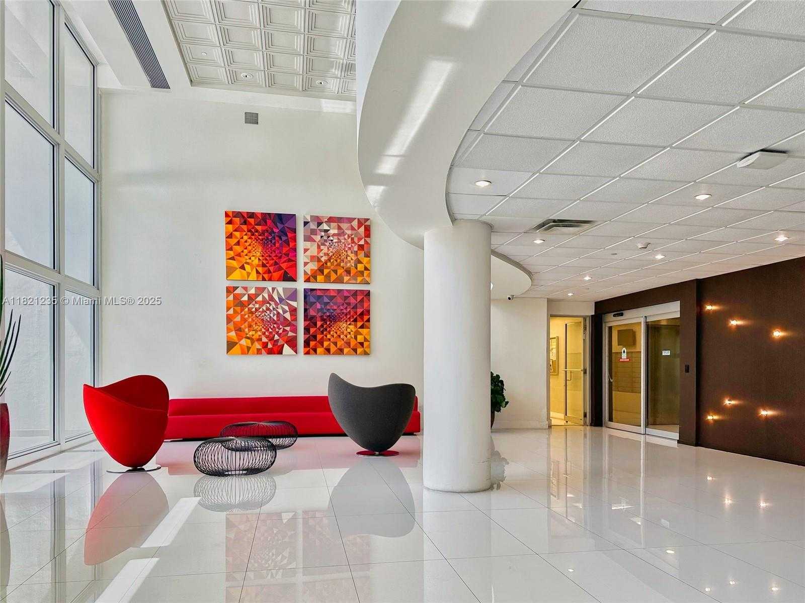 Small Image of 5701 COLLINS AVE #PH08, Miami Beach Number 22