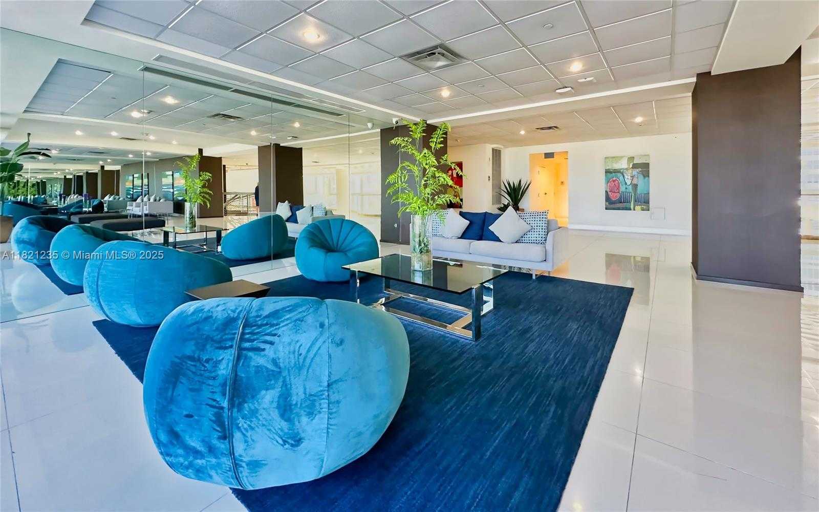 Small Image of 5701 COLLINS AVE #PH08, Miami Beach Number 23