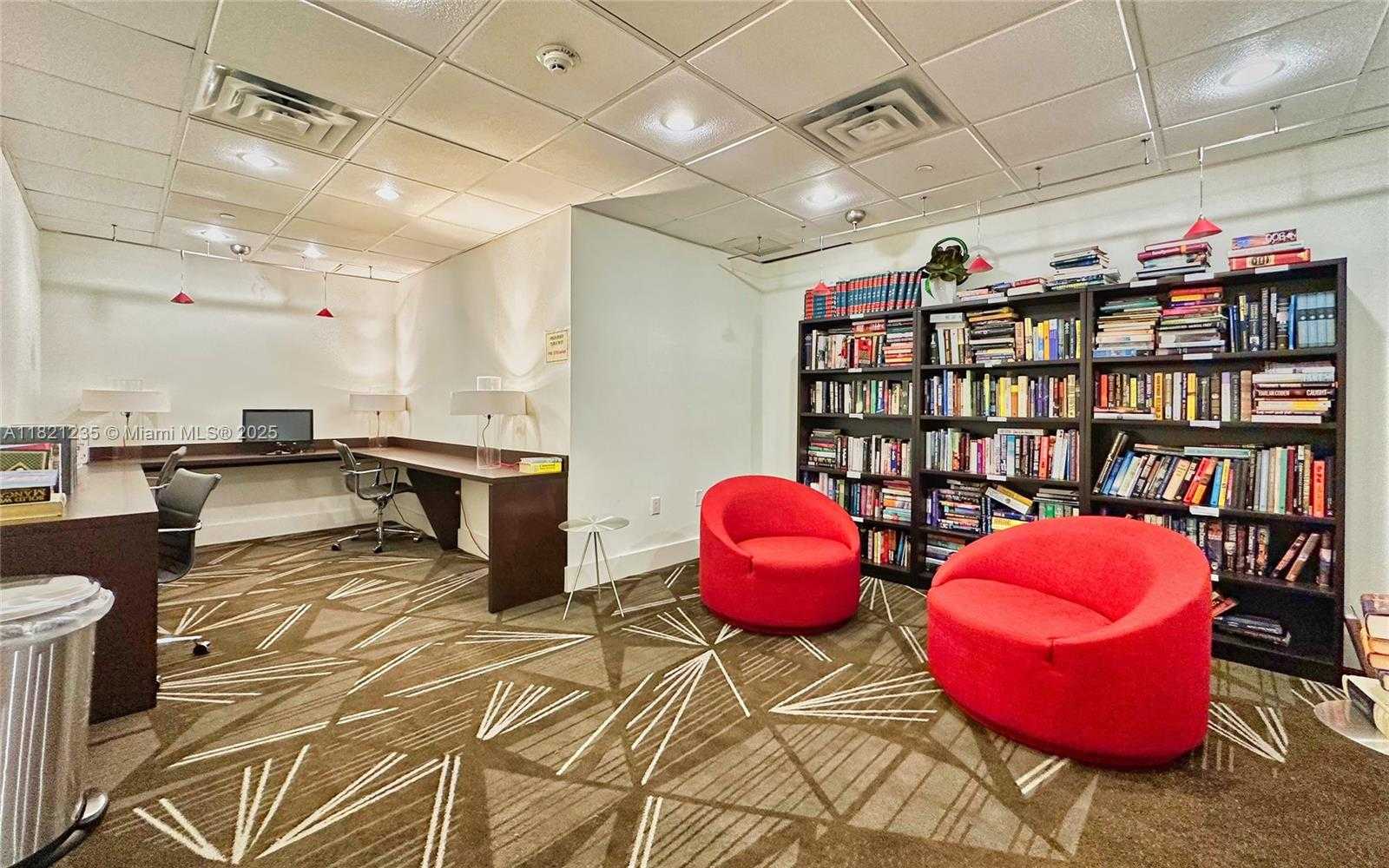 Small Image of 5701 COLLINS AVE #PH08, Miami Beach Number 24