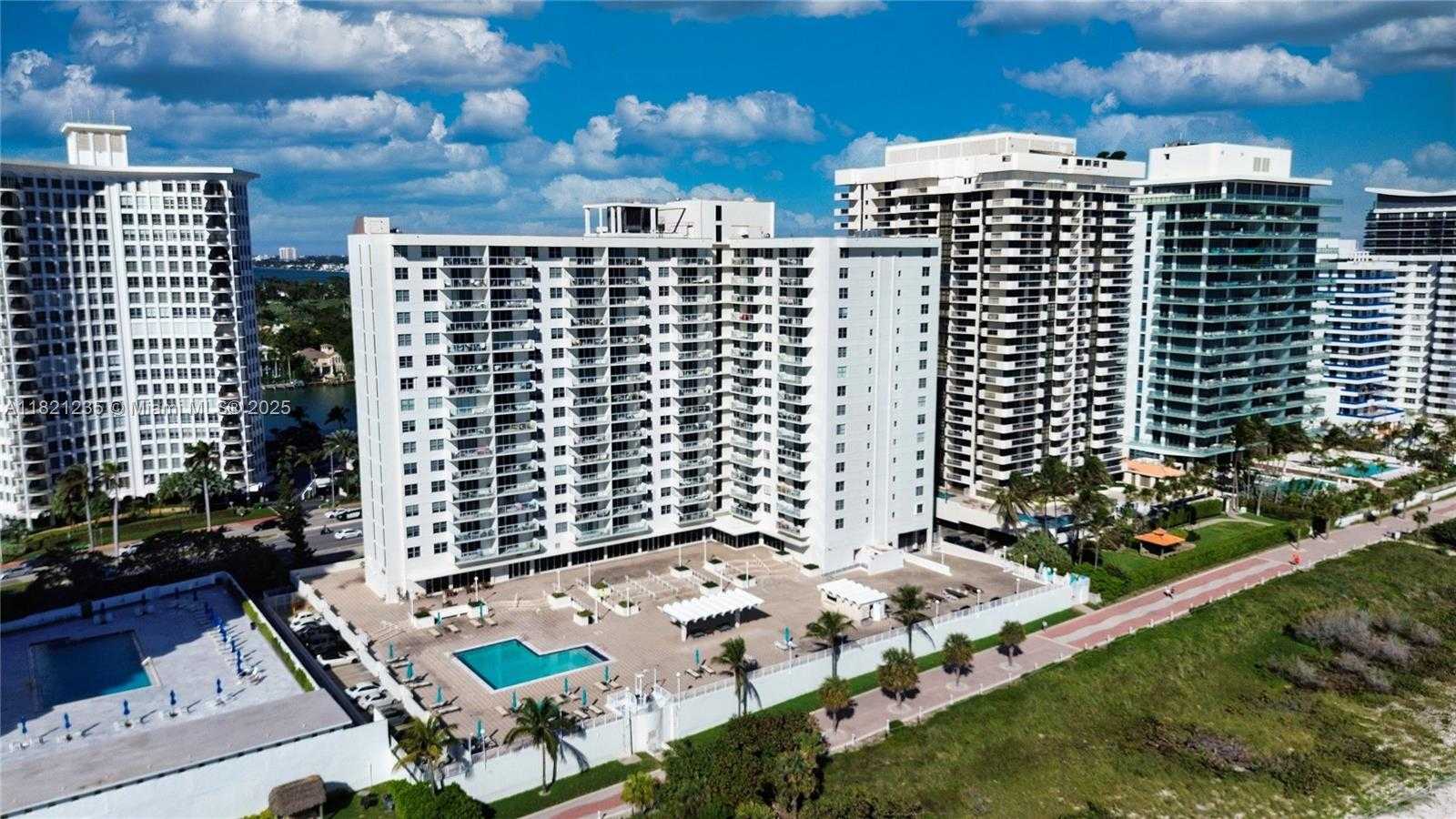 Small Image of 5701 COLLINS AVE #PH08, Miami Beach Number 27