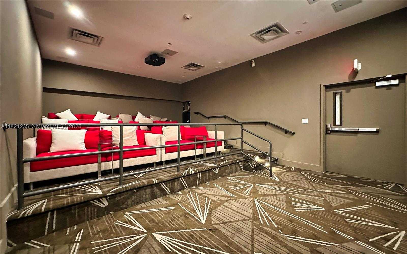 Small Image of 5701 COLLINS AVE #PH08, Miami Beach Number 32