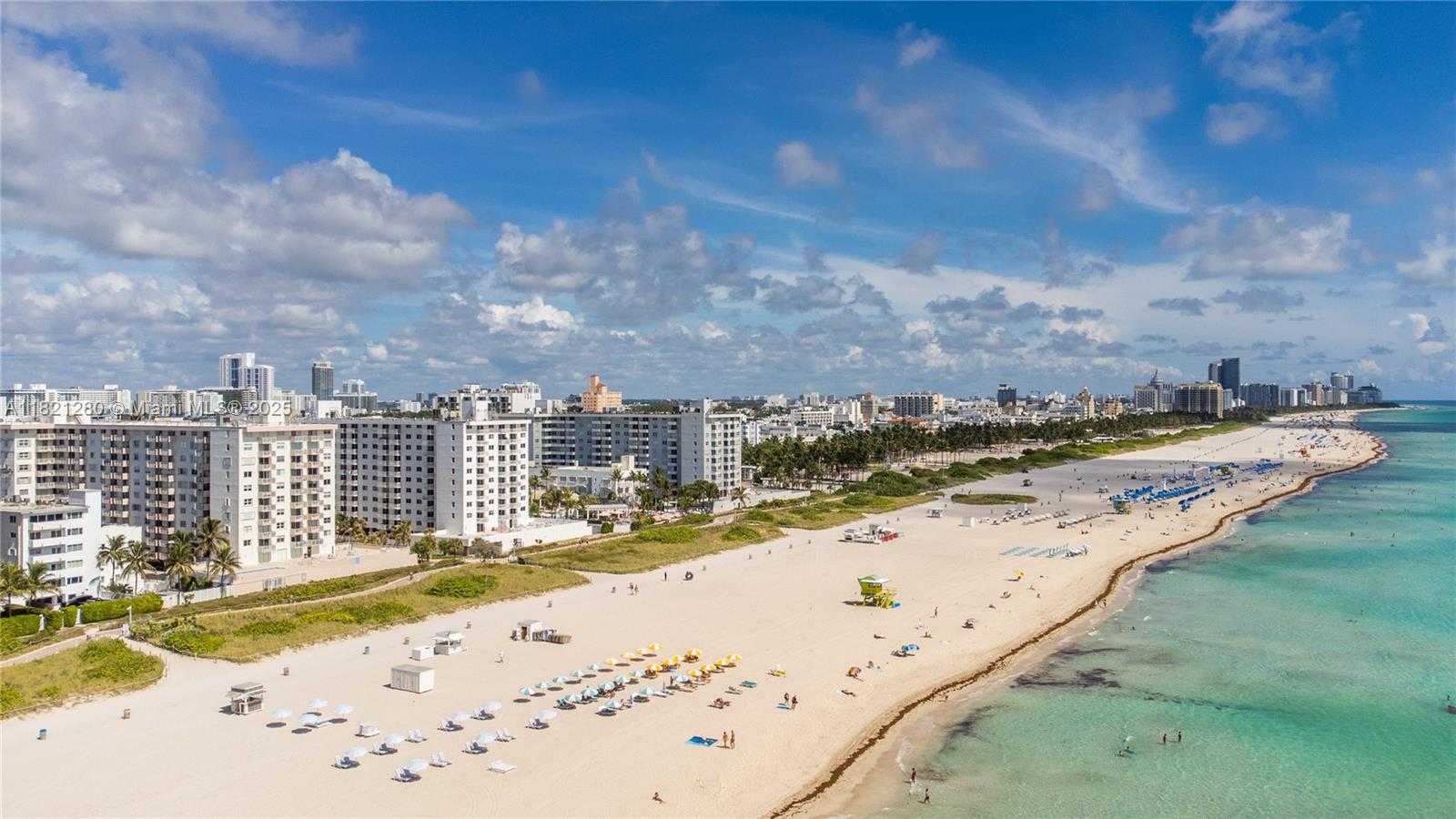 Small Image of 345 OCEAN DR #317, Miami Beach Number 2