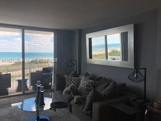 Small Image of 345 OCEAN DR #317, Miami Beach Number 4