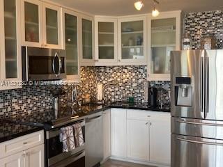 Small Image of 345 OCEAN DR #317, Miami Beach Number 5
