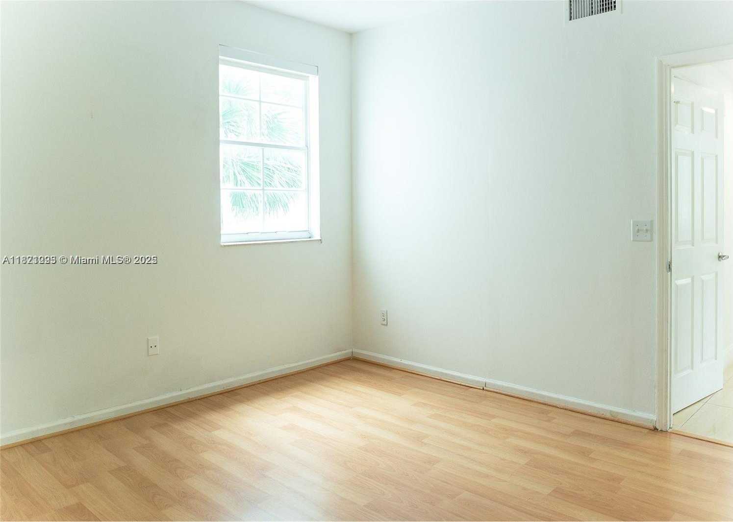 Small Image of 3215 NORTH EAST 184TH ST #14201, Aventura Number 26