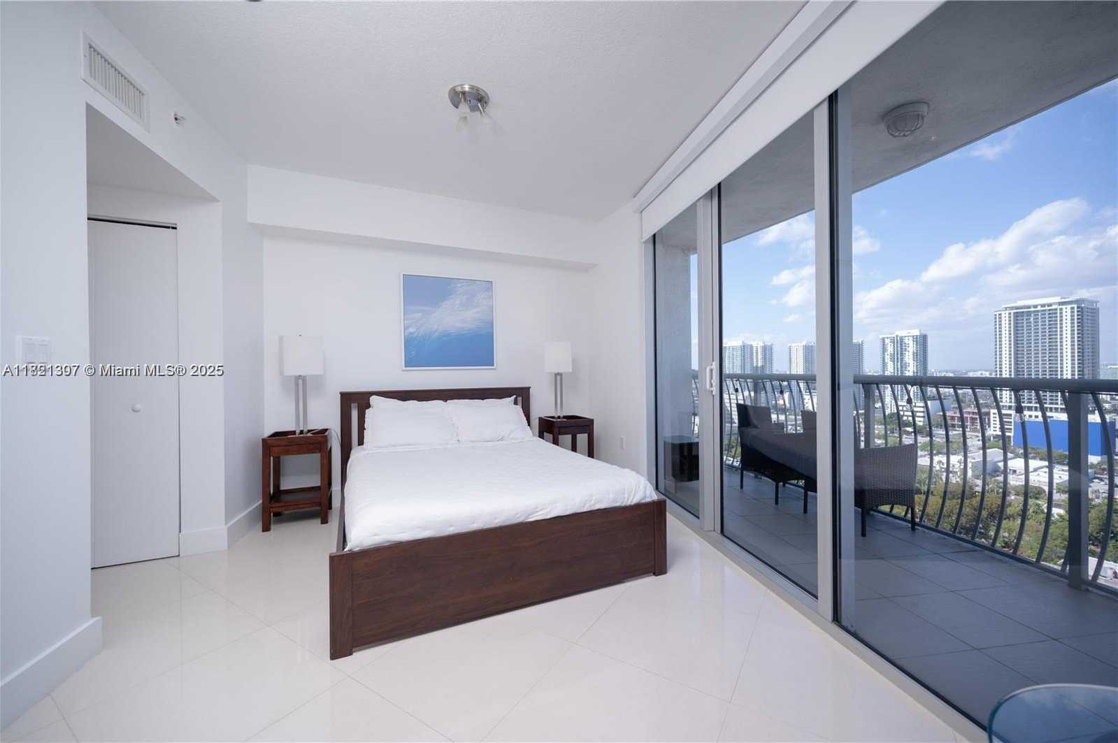 Small Image of 1750 NORTH BAYSHORE DR #2615, Miami Number 13