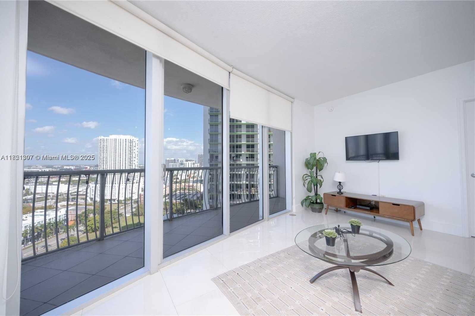 Small Image of 1750 NORTH BAYSHORE DR #2615, Miami Number 5