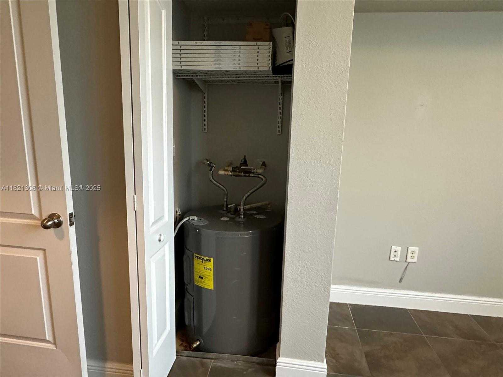 Small Image of 1830 RADIUS DR #215, Hollywood Number 16