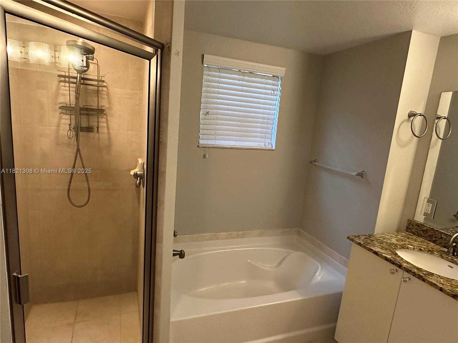 Small Image of 1830 RADIUS DR #215, Hollywood Number 19