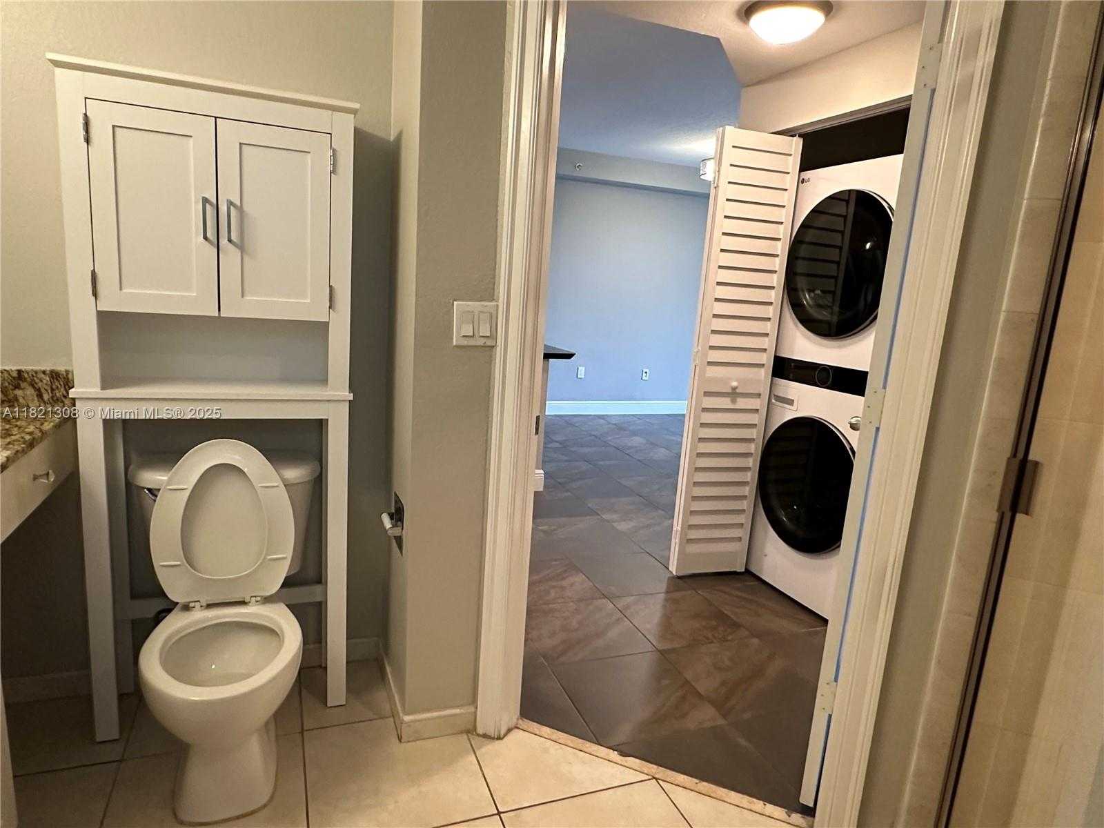 Small Image of 1830 RADIUS DR #215, Hollywood Number 20