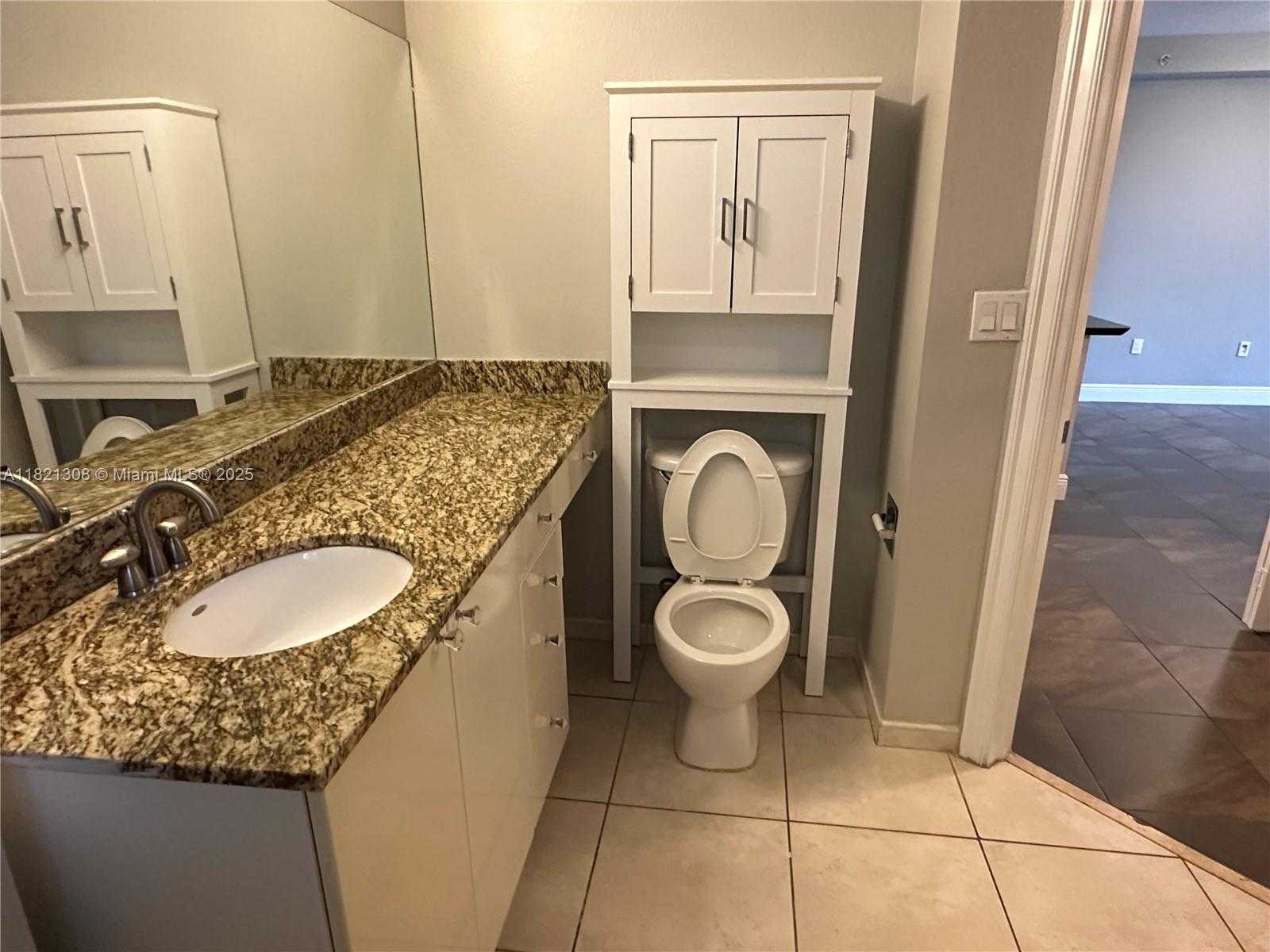 Small Image of 1830 RADIUS DR #215, Hollywood Number 22