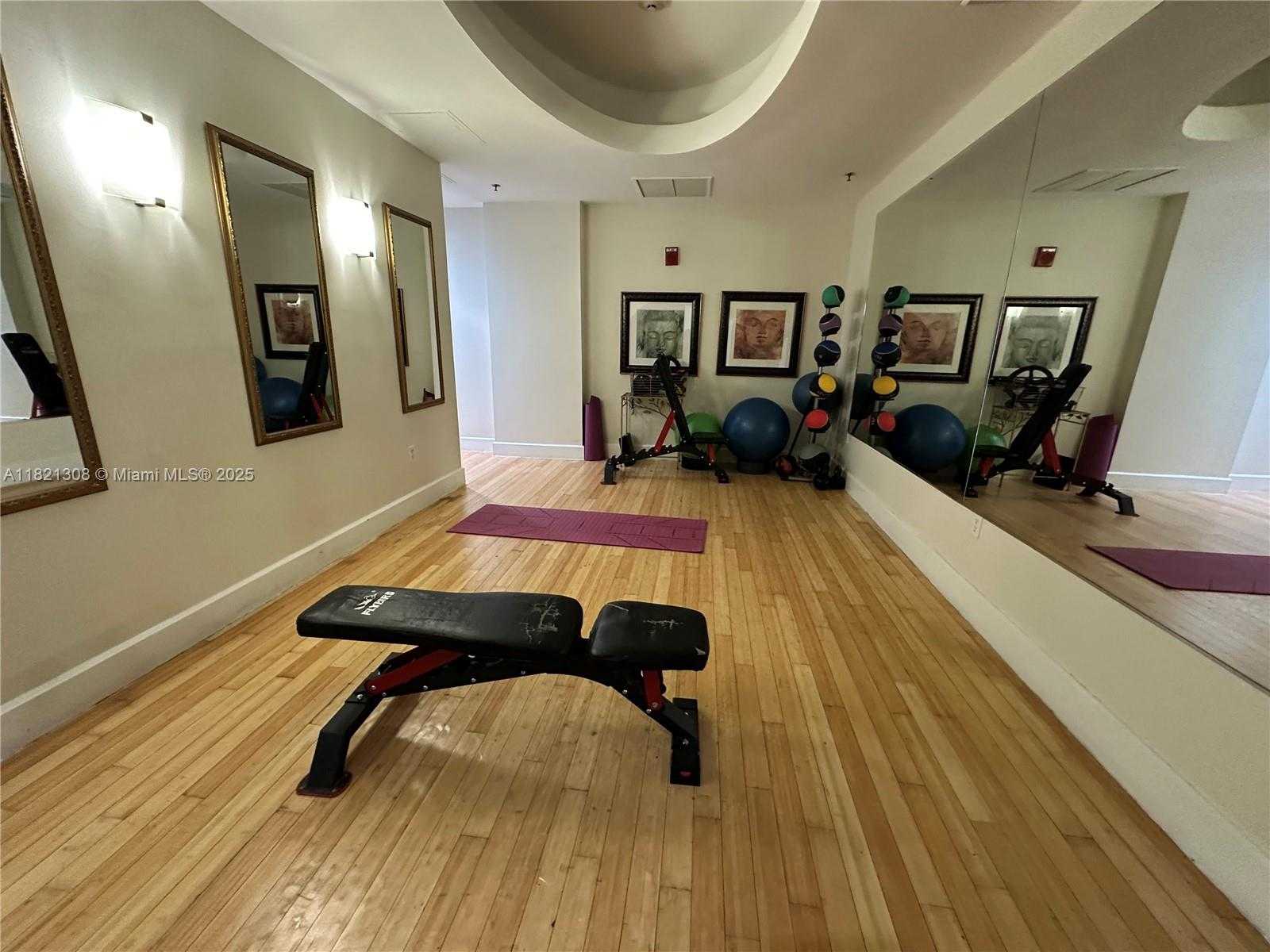 Small Image of 1830 RADIUS DR #215, Hollywood Number 27