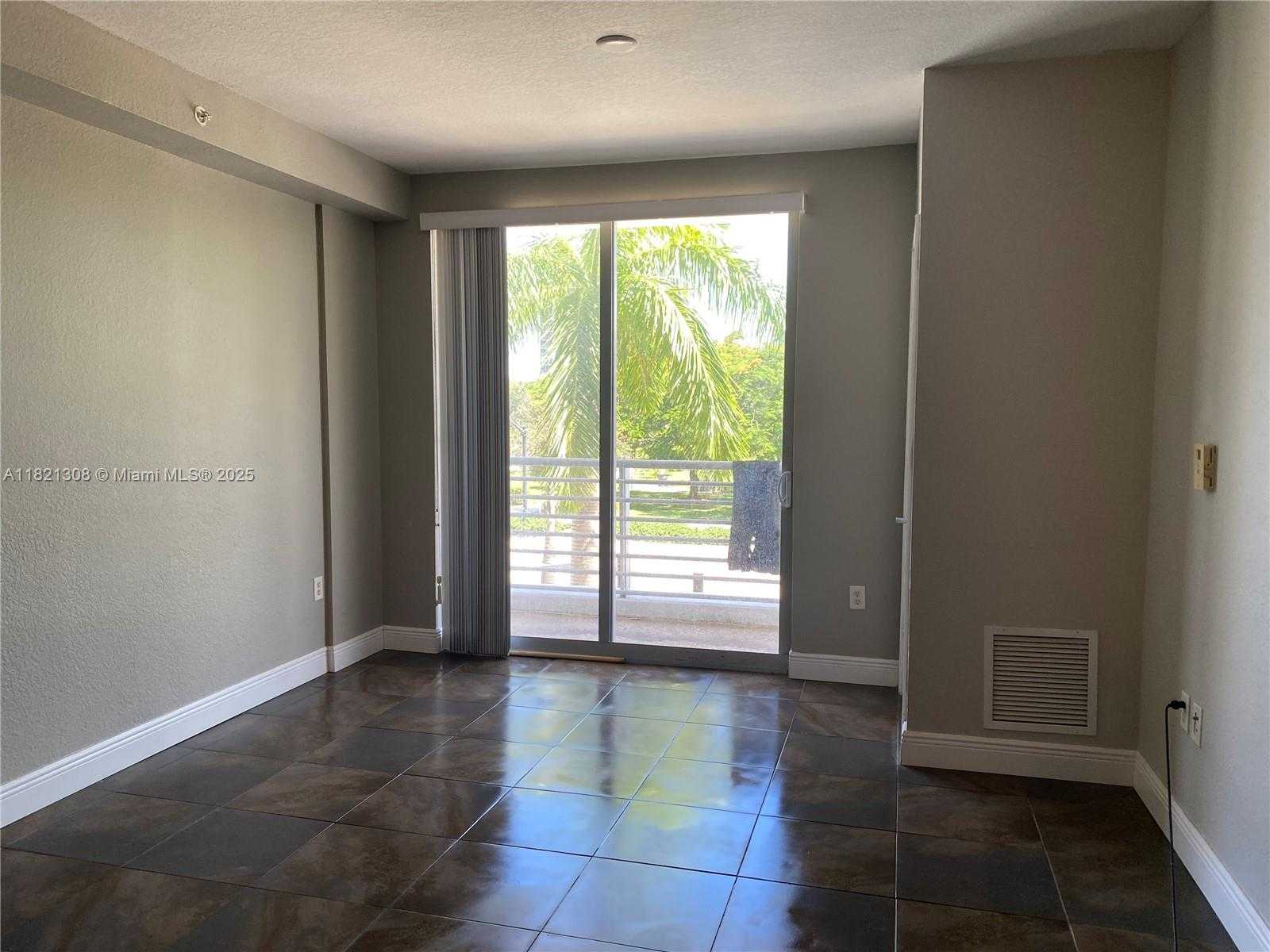 Small Image of 1830 RADIUS DR #215, Hollywood Number 4