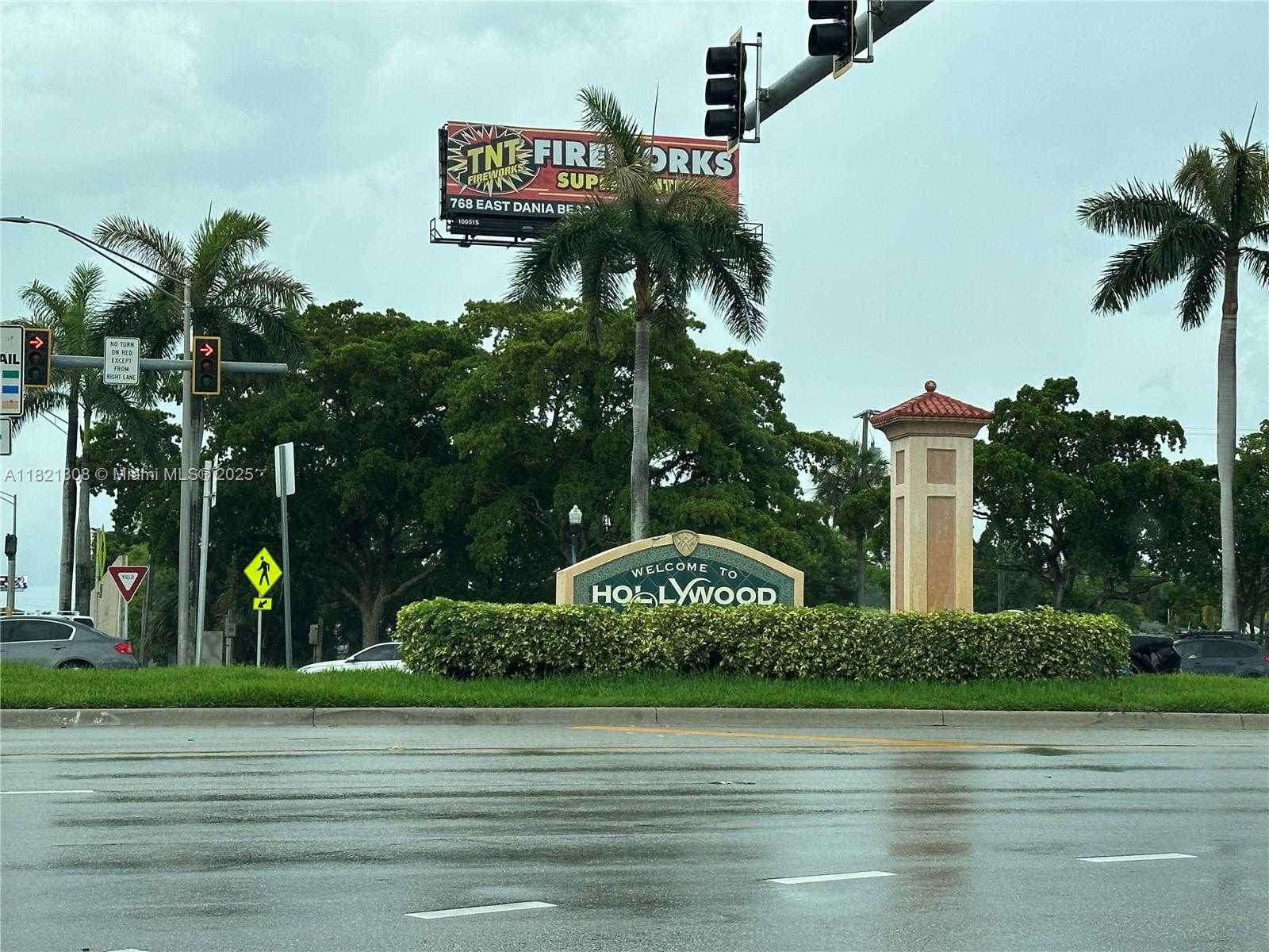 Small Image of 1830 RADIUS DR #215, Hollywood Number 40