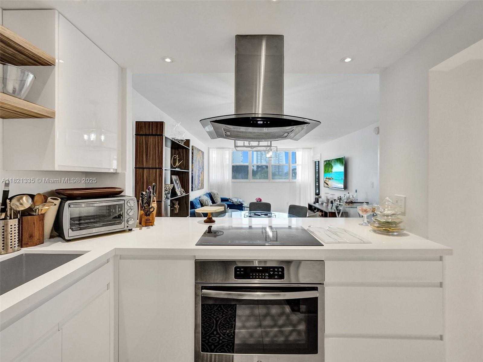 Small Image of 1825 SOUTH OCEAN DR #210, Hallandale Beach Number 2