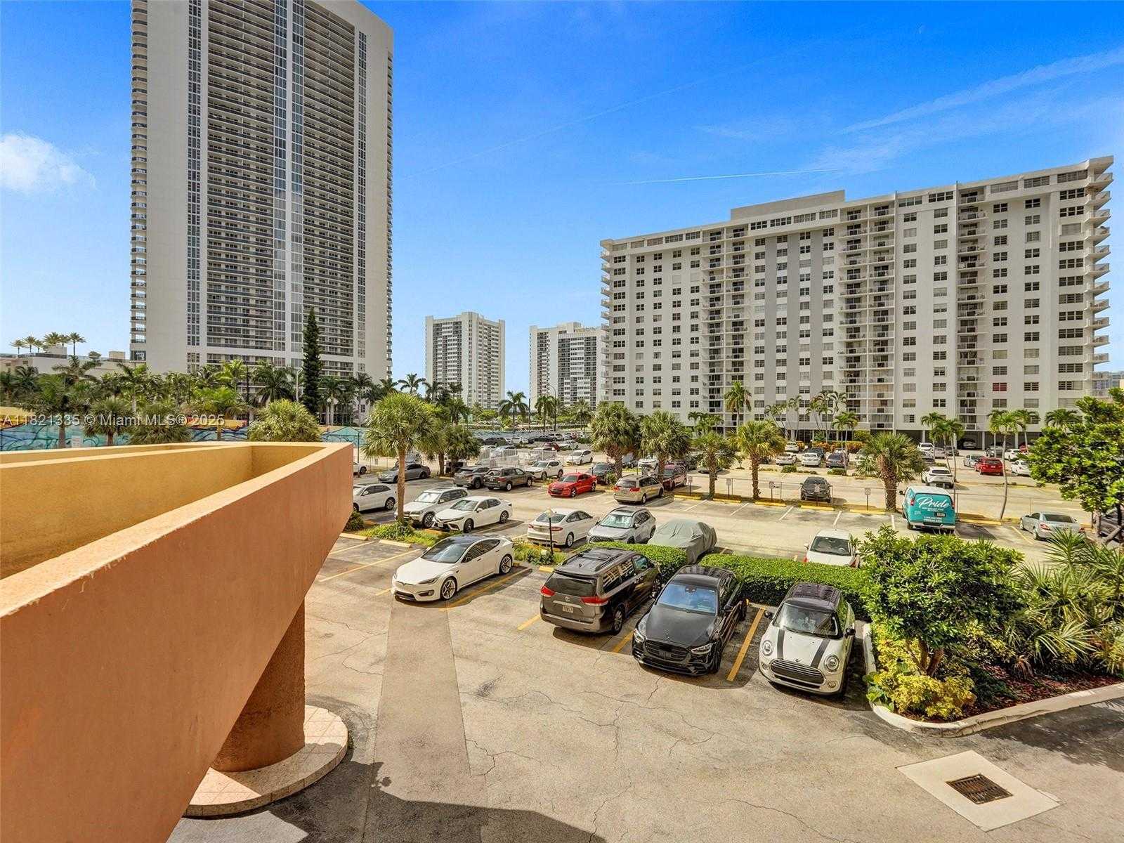 Small Image of 1825 SOUTH OCEAN DR #210, Hallandale Beach Number 22
