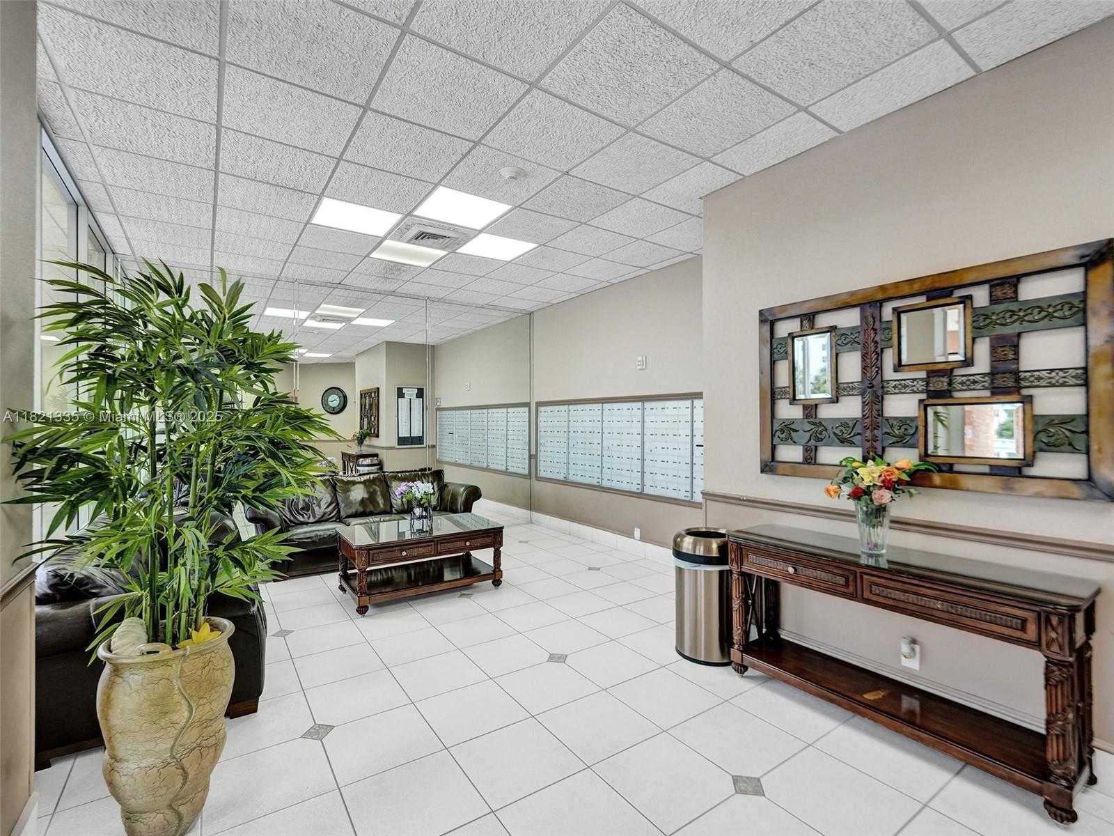 Small Image of 1825 SOUTH OCEAN DR #210, Hallandale Beach Number 24