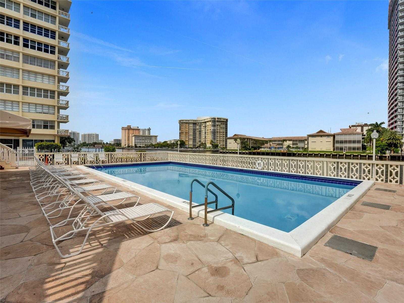 Small Image of 1825 SOUTH OCEAN DR #210, Hallandale Beach Number 29