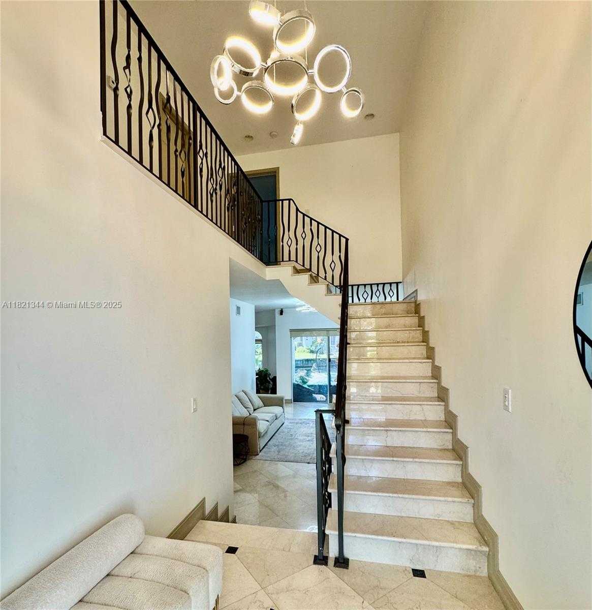 Small Image of 3016 NORTH EAST 210TH ST, Aventura Number 2