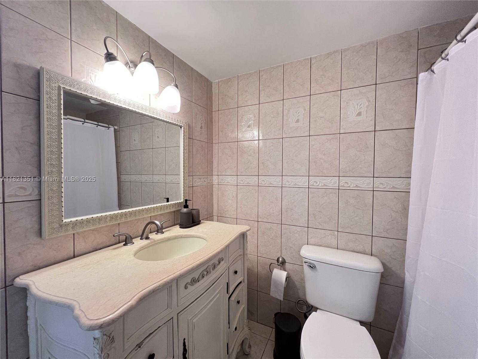 Small Image of 1000 WEST AVE #526, Miami Beach Number 14